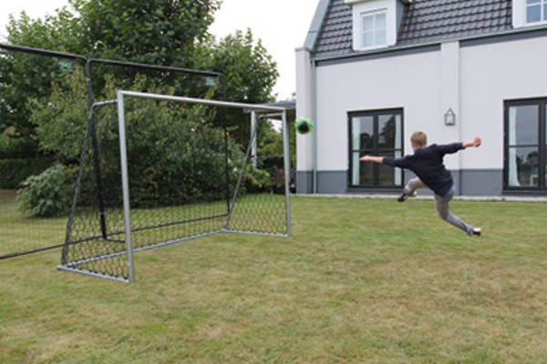 Ideale ballenstopper op ieder veldje.