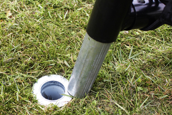 Eenvoudig uit de verankering te tillen.